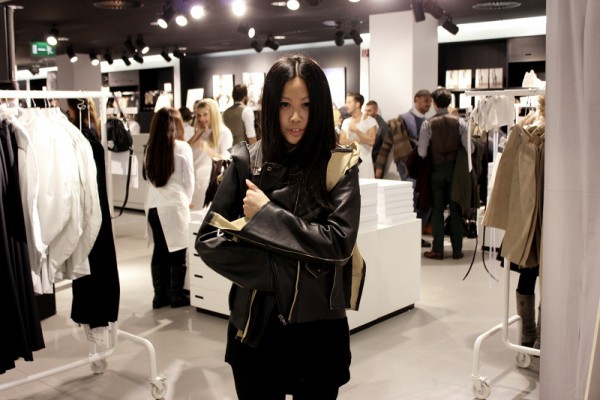 IHEARTALICE - Fashion & Travel-Blog by Alice M. Huynh from Germany: All Black Everything Look wearing Maison Martin Margiela x H&M Leather jacket / H&M Pre-shopping Event