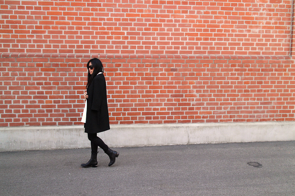 IHEARTALICE.DE – Fashion & Travel-Blog by Alice M. Huynh from Germany: All Black Everything Look wearing Black White Blazer, Skinny Jeans