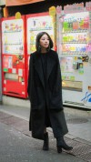 IHEARTALICE.DE – Fashion & Travel-Blog by Alice M. Huynh from Berlin/Germany: Tokyo, Japan Travel Diary – All Black Everything Look in Tokyo wearing Alice M. Huynh Fresh Off The Boat Collection, Oversize Dress & Vest with Maison martin margiela Tabi Boots / Tokyo Streetstyle