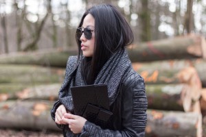 IHEARTALICE.DE – Fashion & Travel-Blog by Alice M. Huynh from Berlin/Germany: All black Everything Look wearing Alexander Wang Boots, tigha Leather Jacket, Prada Shades, MM& Bubble Clutch / OOTD