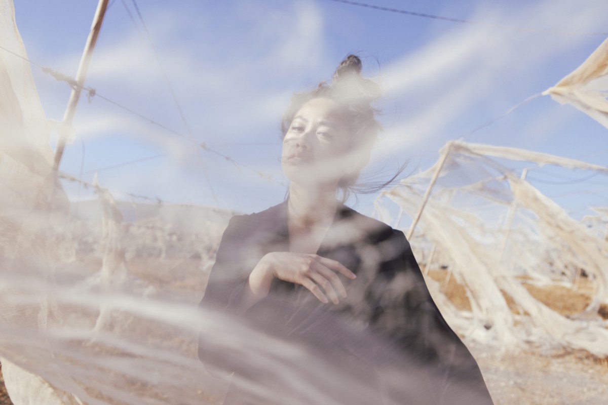 IHEARTALICE.DE – Fashion- & Travel-Blog from Germany by Alice M. Huynh: Looks in Fuerteventura: Mini Silk Dress & Alexander Wang Anouk Boots by Lina Zangers