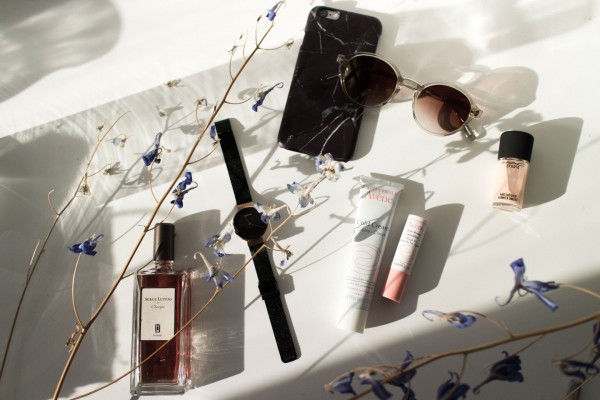 IHEARTALICE.DE - Fashion, Travel, Lifestyle & Beauty-Blog by Alice M. Huynh from Berlin/Germany: Avène Pflegeserie für den Winter, Bering Milanaise Watch, Serge Lutens Chergui Fragrance, Black Marble iPhone Case, Malaika Raiss x VIU Shades, MAC Studio Nail Laquer "Lightness of Being" Nude Color / What's in my Bag? – Iceland