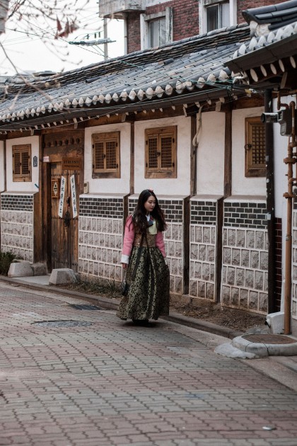 Bukchon Hanok Village / Travel Guide to Seoul, South Korea