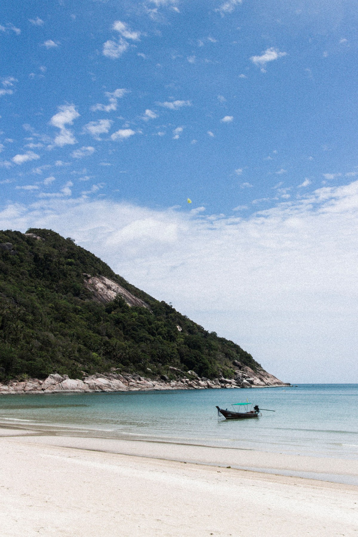 Koh Phangan White Sand Beach / Travel guide by IheartAlice.com