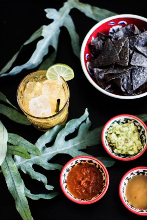 Mango Mezcal Cocktail Rezept & Tortilla Chips - Visit Mexico / IheartAlice.com