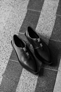 Zign Studio Kollektion - Sleek Split Slippers / All black Everything - IheartAlice.com / Fashion- & Travelblog