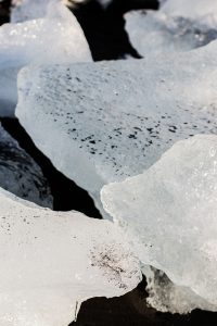 Iceland Travel Guide / Glaciar Lagoon Jökulsarlon - Diamond Beach / IheartAlice.com