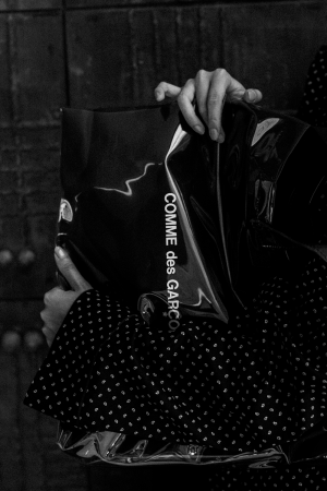 Comme des Garcons Acryl Tote Bag / DSTM - IheartAlice.com / Travelblog & Lifestyleblog by Alice M. Huynh
