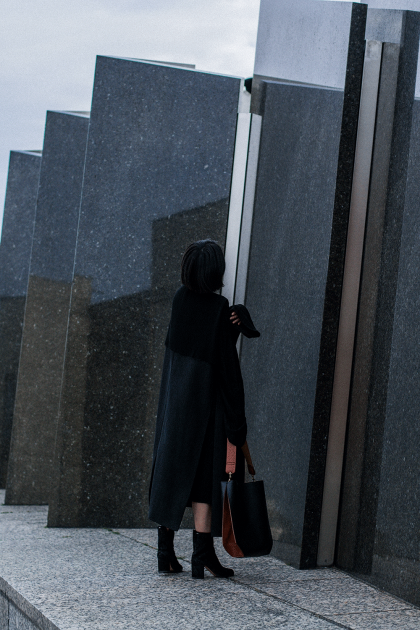 Oversize Dress & Maison Martin Margiela Tabi Boots / All black everything by Alice M. Huynh