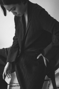 Menu Synnes Chair / Issey Miyake Pleats Please Pants & COS Silk Jacket - iHeartAlice.com / Travel & Lifestyle Blog by Alice M. Huynh