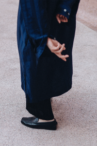 Gigi Hadid x VOGUE Eyewear in Marrakesh / ARKET Tunic, Tod's Loafers, EKTKE Leather Totebag & Issey Miyake Pleats Please Trousers - Casual Vocation Look by iHeartAlice.com - Travel & Lifestyleblog by Alice M. Huynh / Marocco Travel Diary