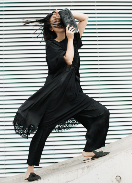 ABURY x Alice M. Huynh – all black everything Fair Fashion / Maison Margiela T-Shirt Dress / iHeartAlice.com – Travel, Style & Lifestyleblog