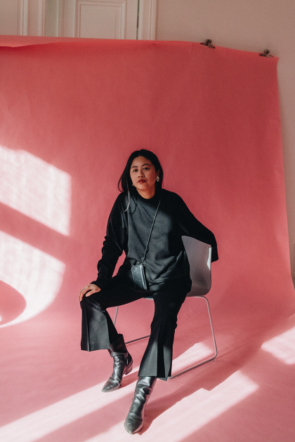 Black Pink Casual w/ COS Wool Jumper & TOMBOY Flared Trousers / All Black Everything Look by Alice M. Huynh - iHeartAlice.com / Travel, Lifestyle & Fashionblog based in Berlin, Germany