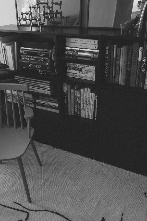 Bookshelf Inspiration mit MYCS Regalsystem / Interior Homestory by Alice M. Huynh / iHeartAlice.com - Travel, Lifestyle & Fashionblog