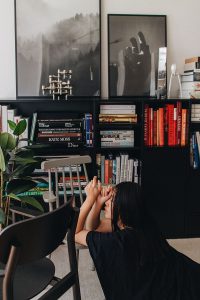 Bookshelf Inspiration mit MYCS Regalsystem / Interior Homestory by Alice M. Huynh / iHeartAlice.com - Travel, Lifestyle & Fashionblog