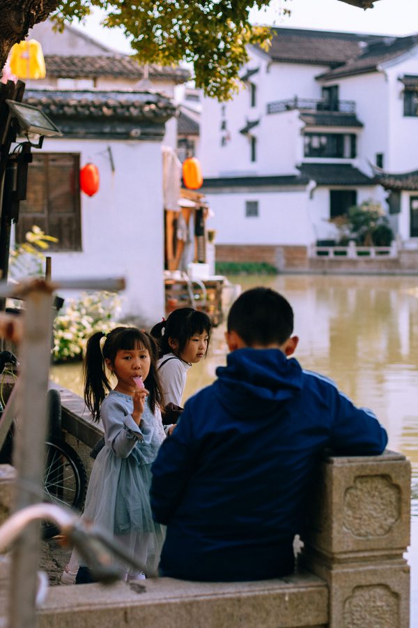 On The Streets of... Tongli Watertown, Jiangsu Province / Suzhou Travel Guide / Watertown Zhouzhuang – Travel, Lifestyle & Fashionblog by Alice M. Huynh / iHeartAlice.com