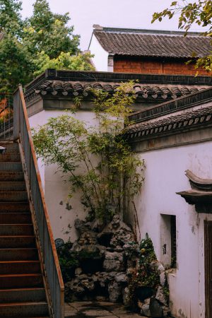 5 Must-See & Do in Nanjing, China 南京 / China Travel Guide by Alice M. Huynh - iHeartAlice.com / Laomendong 老门东