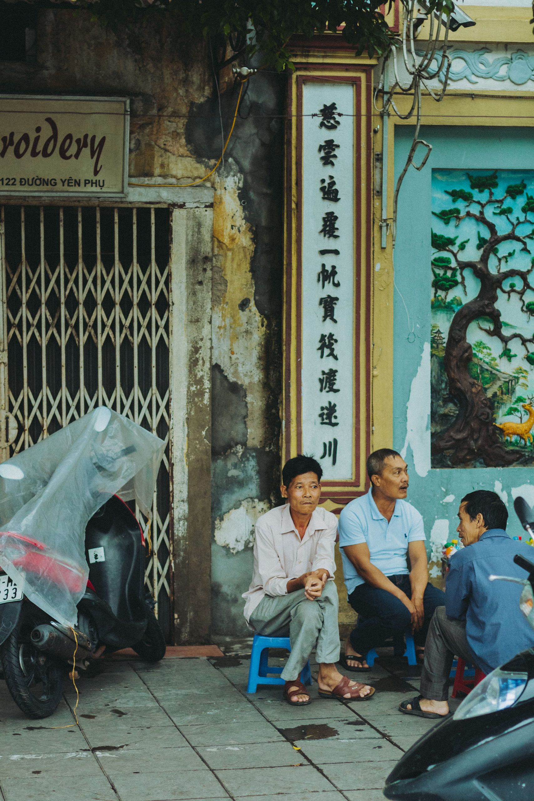 On The Streets of Hanoi, Vietnam - iHeartAlice.com Travel, Food & Lifestyleblog by Alice M. Huynh / Vietnam Travel Guide