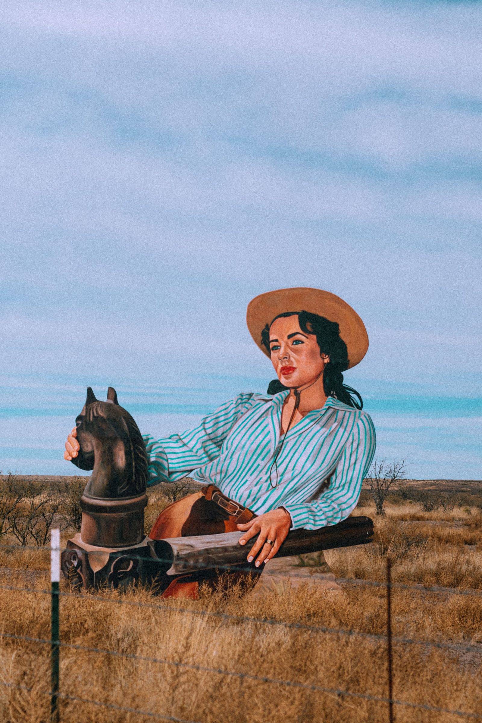 James Dean ‚Giant‘ Mural Highway Art in Marfa, Texas i Heart Alice