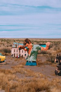 James Dean 'Giant' Mural Highway Art in Marfa, Texas / Travel, Lifestyle & Foodblog by Alice M. Huynh – Travel Texas