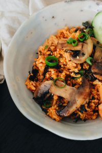 Rezept: Kimchi Fried Rice Recipe – 볶음밥 Kimchi Bokkeumbap / Einfaches Reis Rezept zum selbermachen – Travel, Food, Lifestyle & Fashionblog by Alice M. Huynh