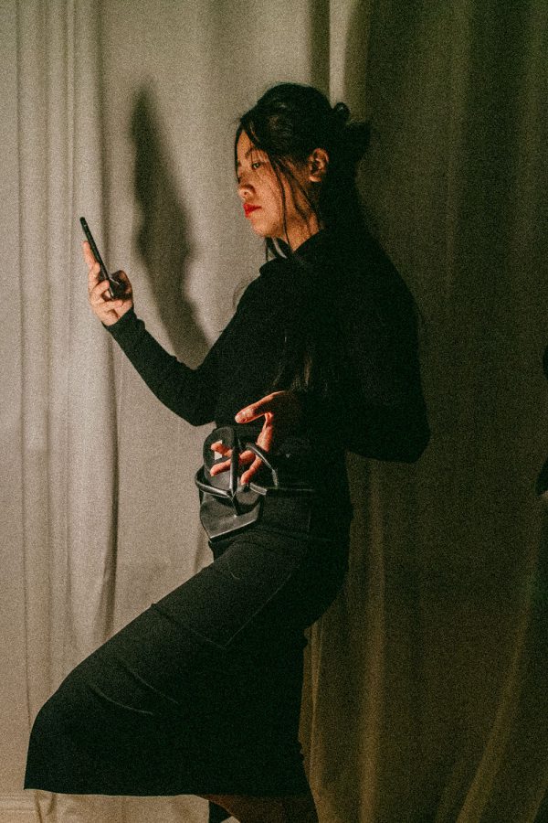Midnight Dancing – Sleek Knits for Autumn / All Black Everything Minimalist Look by Alice M. Huynh – Travel, Lifestyle, Fashion & Foodblogger based in Berlin, Germany