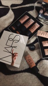NARS Soft Matte Complete Foundation – 34 Hautnuancen für jeden Hauttyp / Alice M. Huynh x Robyn Byn for iHeartAlice.com – Travel, Lifestyle & Fashionblog from Berlin, Germany