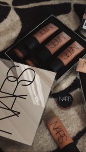 NARS Soft Matte Complete Foundation – 34 Hautnuancen für jeden Hauttyp / Alice M. Huynh x Robyn Byn for iHeartAlice.com – Travel, Lifestyle & Fashionblog from Berlin, Germany