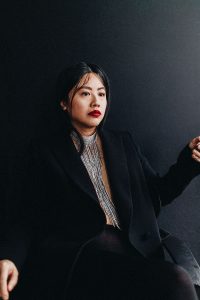 Festive Holiday Look w/ FENTY Beauty / Mini Stunna Lip Paint 'UNMATCHED', FULL FRONTAL Mascara & FENTY Beauty Brow MVP Pencil Styler / Christmas & NYE Look by Alice M. Huynh – Fashion, Lifestyle & Travelblog from Berlin, Germany