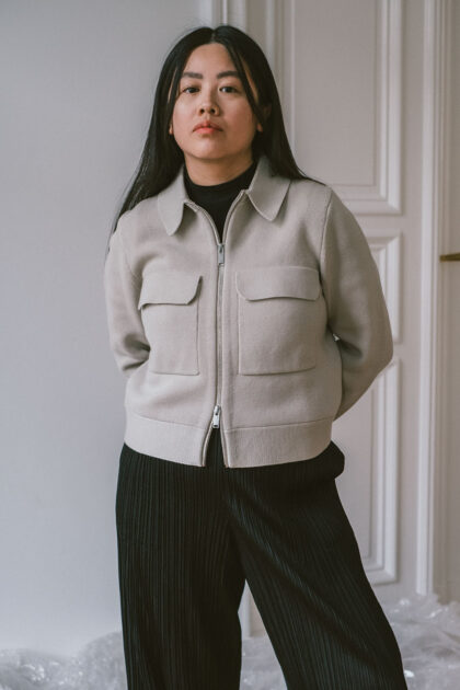 Black & Taube / ARKET Merino Boxy Jacket & Issey Miyake Pleats Please Trousers – Berlin based Travel, Lifestyle & Fashionblog by Alice M. Huynh