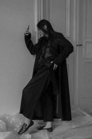 Marni Coat & Maison Margiela Shirt – All Black Everything Oversize Look / iHeartAlice.com – Travel, Lifestyle & Fashionblog by Alice M. Huynh based in Berlin, Germany
