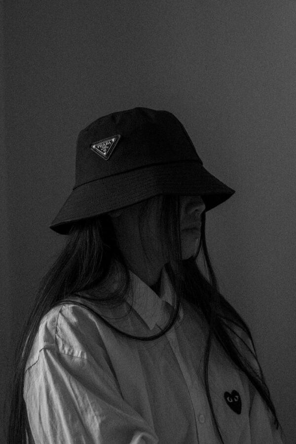 Prada Nylon Bucket Hat / Trend Accessoires of the Season / iHeartAlice.com – Travel, Lifestyle & Fashionblog by Alice M. Huynh based in Berlin, Germany