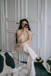 All that beige and cream / Simple & Minimalist look with Hien Le, ARKET & Uniqlo U by Alice M. Huynh / iHeartAlice.com - Travel, Lifestyle & Fashionblog based in Berlin