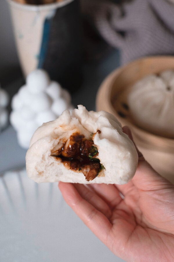 Omas Bánh Bao Xá Xíu Rezept / Char Siu Bao - Steamed BBQ Pork Buns (叉烧包) / Recipe by Alice M. Huynh on iHeartAlice.com – German Travel, Fashion, Lifestyle & Foodblog