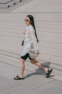 Linen Cotton Blouse & Chunky Flatforms / Simple Summer Look by Alice M. Huynh – German Travel, Lifestyle & Fashionblog / iHeartAlice.com