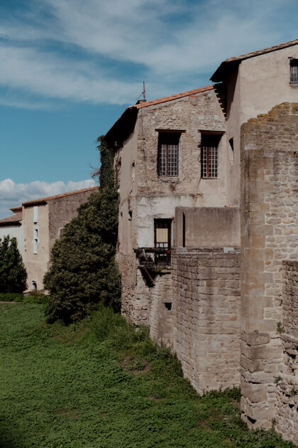 Visit Cité de Carcassonne - A Quick Travel Guide to... Canal Du Midi with Locaboat / Hausboot Tour durch Südfrankreich – Travel & Lifestyleblog by Alice M. Huynh / iHeartAlice.com