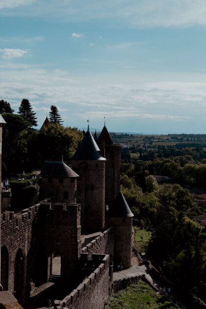 Visit Cité de Carcassonne - A Quick Travel Guide to... Canal Du Midi with Locaboat / Hausboot Tour durch Südfrankreich – Travel & Lifestyleblog by Alice M. Huynh / iHeartAlice.com
