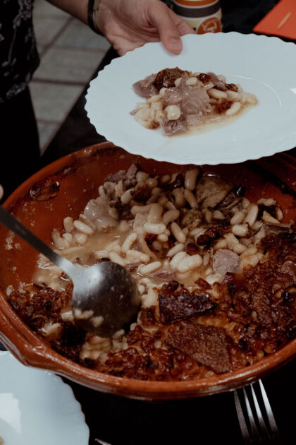 Eat Cassoulet in Castelnaudary - A Quick Travel Guide to... Canal Du Midi with Locaboat / Hausboot Tour durch Südfrankreich – Travel & Lifestyleblog by Alice M. Huynh / iHeartAlice.com