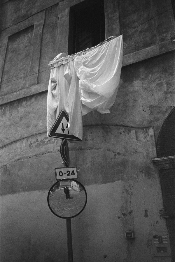 On The Streets Of... Rome, Italy - Analog Travel Diary / Shot on Iford HP5+ with Konica Big Mini / Travel, Lifestyle & Food Blog by Alice M. Huynh