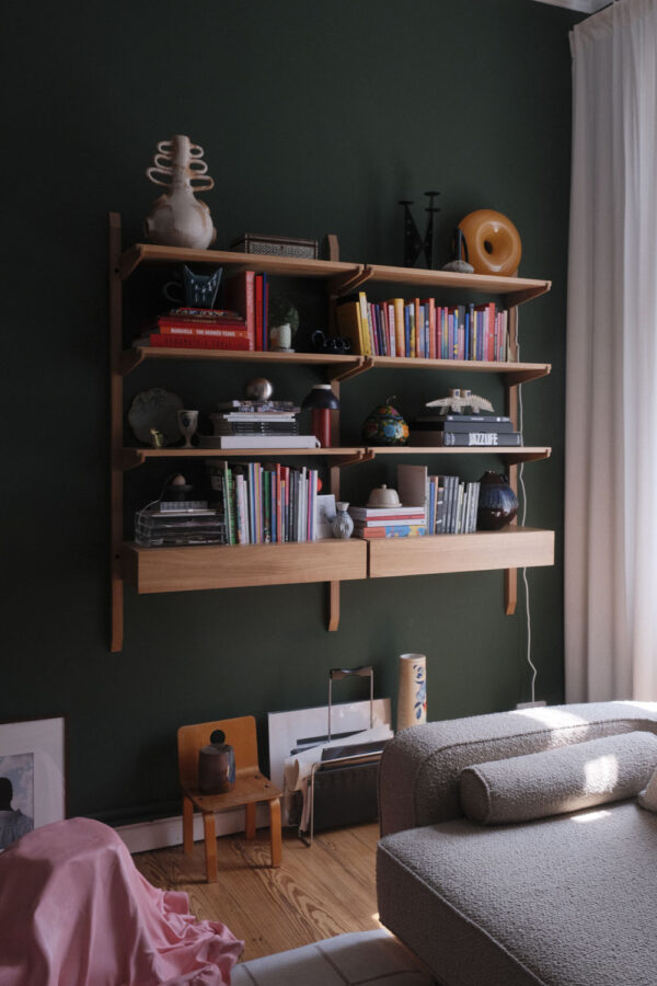 The Green Salon - A Cozy Home Library Idea / Berlin based Fashion, Travel & Lifestyle Blog by Alice M. Huynh - iHeartAlice.com